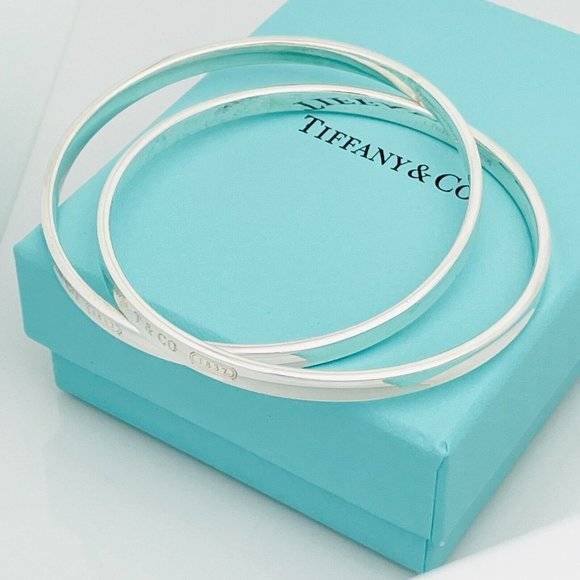 8" Large Tiffany & Co 1837 Double Interlocking Bangle Bracelet in Silver - Picture 3 of 8